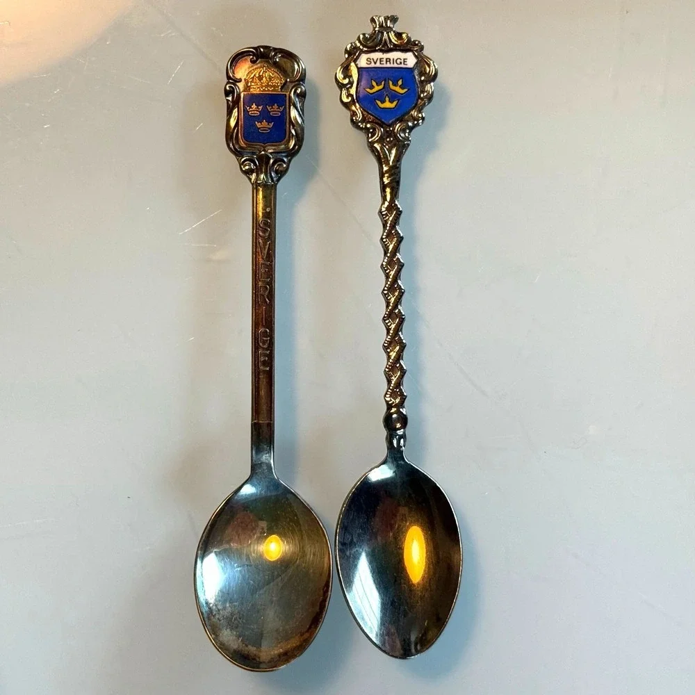 Vintage Souvenir Spoons Sweden Norway Arctic‎ Circle Israel London St Maarten